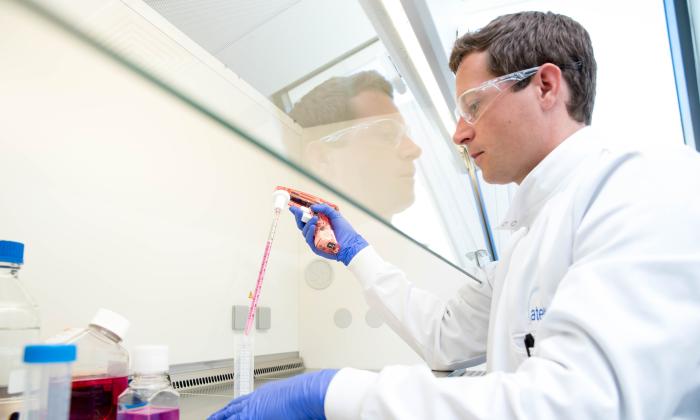 Atelerix CSO Steve Swioklo works in the Atelerix lab